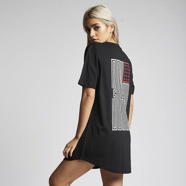2018Women's high quality color, casual fashion cotton T shirt 100% cotton T Shirt Short Sleeved Shirt simple