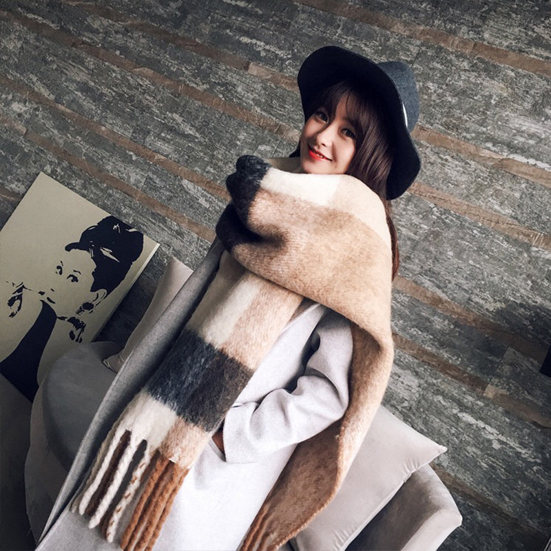 Mingjiebihuo Korean new fashion long scarf shawl female autumn and winter new color mixed wild warm thick fringed scarf
