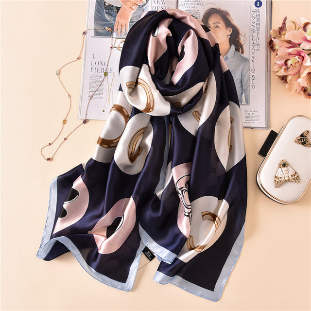 Women's Fashion Silk Scarf Little Bee Printed Scarves High Quality Beach Long Shawls Wraps Femme Foulard 2018 Summer Bandana