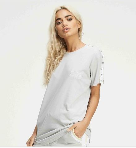 2018Women's high quality color, casual fashion cotton T shirt 100% cotton T Shirt Short Sleeved Shirt simple