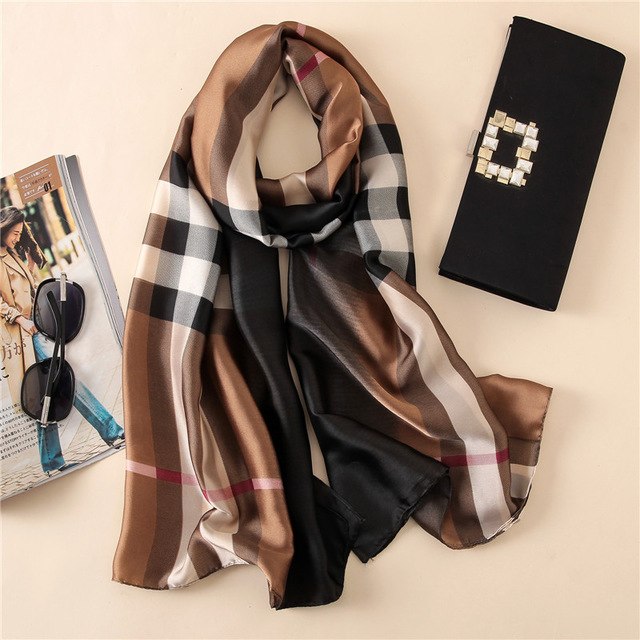 Women's Fashion Silk Scarf Little Bee Printed Scarves High Quality Beach Long Shawls Wraps Femme Foulard 2018 Summer Bandana