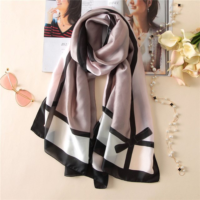 Women's Fashion Silk Scarf Little Bee Printed Scarves High Quality Beach Long Shawls Wraps Femme Foulard 2018 Summer Bandana