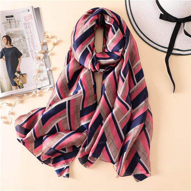 Women's Fashion Silk Scarf Little Bee Printed Scarves High Quality Beach Long Shawls Wraps Femme Foulard 2018 Summer Bandana